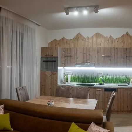 Magic Bernard, Stary Smokovec