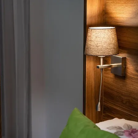 Magic Bernard, Stary Smokovec Apartment